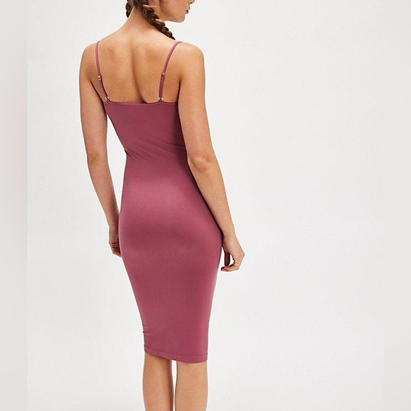 NWOT Intimately Free People Tea Length Seamless Slip - Picture 2 of 3